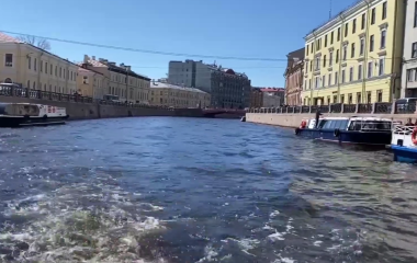 Вечерняя прогулка по Неве (Camilla-Tour)