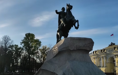 Медовый месяц в Питере: тур для двоих из Минска