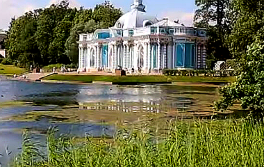 Имперские забавы в Петергофе: тур в СПБ из Минска для пар